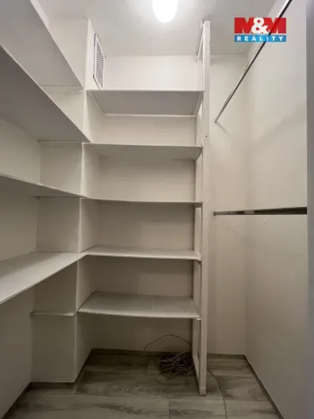 Pronájem bytu 1+kk, Zlín, Bratří Jaroňků, 28 m2