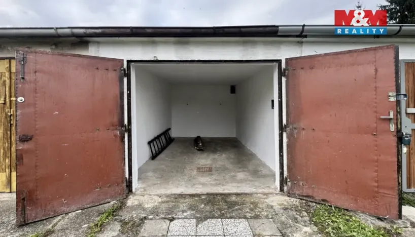 Prodej garáže, Praha - Kbely, 17 m2