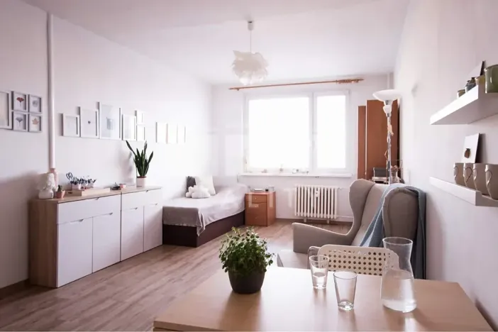 Pronájem bytu 1+kk, Hradec Králové, třída Edvarda Beneše, 32 m2