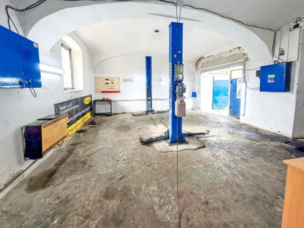 Pronájem skladu, Pardubice - Zelené Předměstí, Jana Palacha, 211 m2