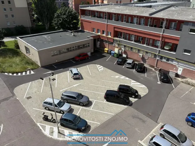 Pronájem obchodního prostoru, Znojmo, Holandská, 375 m2