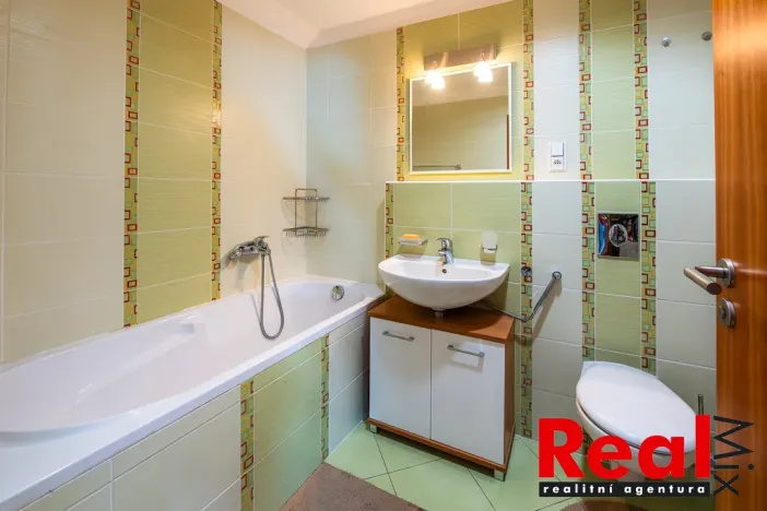 Prodej bytu 3+kk, Praha - Chodov, Starochodovská, 92 m2