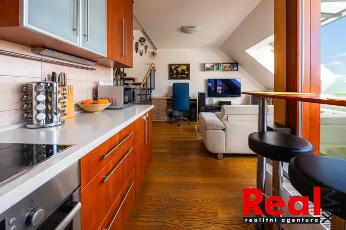 Prodej bytu 3+kk, Praha - Chodov, Starochodovská, 92 m2