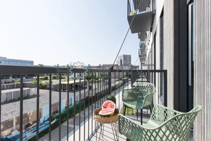 Pronájem bytu 1+kk, Praha - Holešovice, V háji, 28 m2