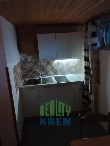 Pronájem bytu 2+kk, Praha - Suchdol, Ke Kozím hřbetům, 33 m2