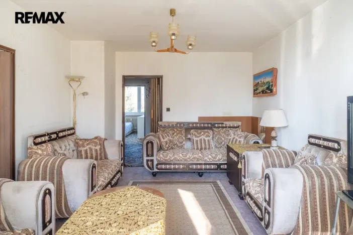 Prodej bytu 3+1, Jesenice, V Lázních, 72 m2