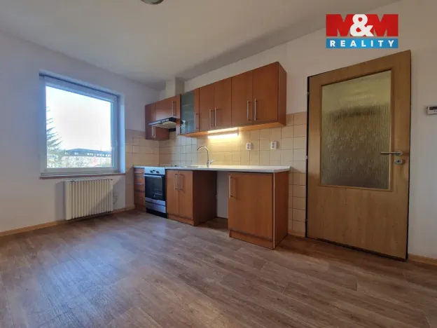 Pronájem bytu 2+1, Úpice, Spojenců, 50 m2