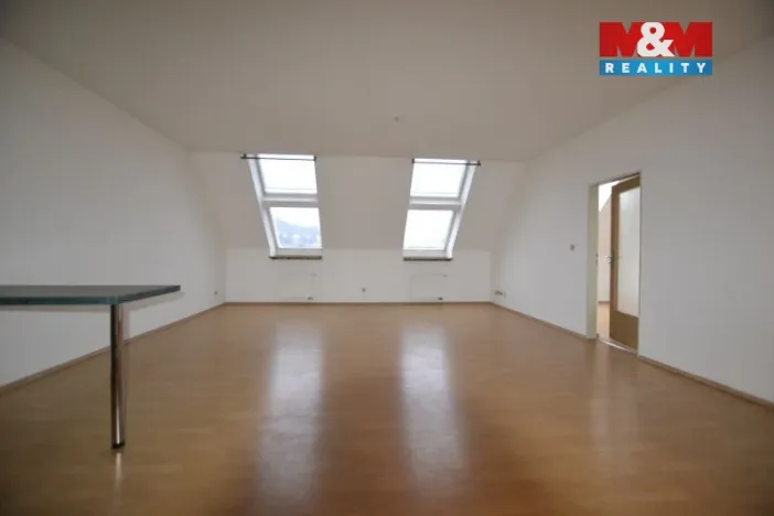 Pronájem bytu 2+kk, Trutnov - Střední Předměstí, Spojenecká, 75 m2