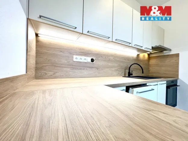 Pronájem bytu 1+1, Krnov - Pod Cvilínem, Svatováclavská, 35 m2