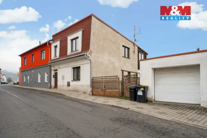 Prodej rodinného domu, Dubí - Bystřice, Dlouhá, 150 m2