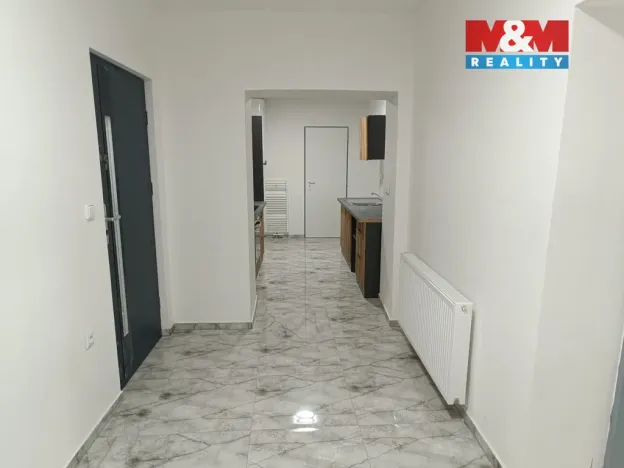 Pronájem bytu 3+kk, Bělá pod Bezdězem, Masarykovo náměstí, 80 m2
