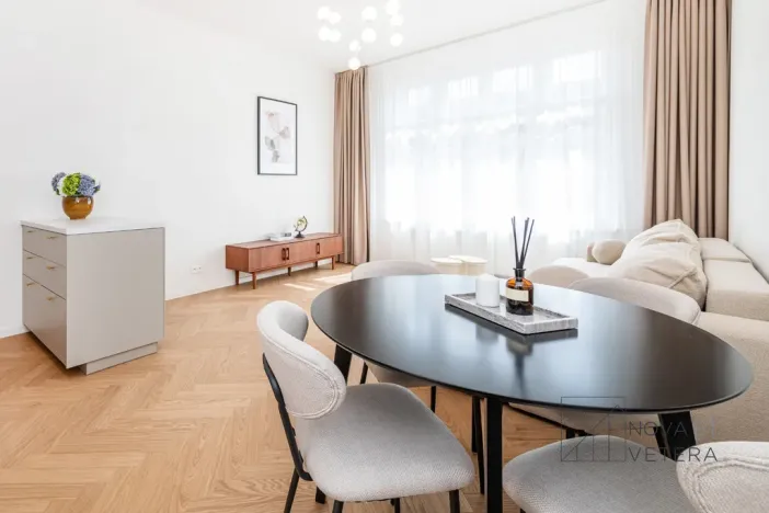 Prodej bytu 4+kk, Praha - Bubeneč, Čs. armády, 100 m2