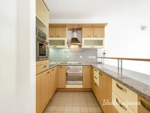 Pronájem bytu 1+kk, Praha - Hlubočepy, Hlubočepská, 38 m2