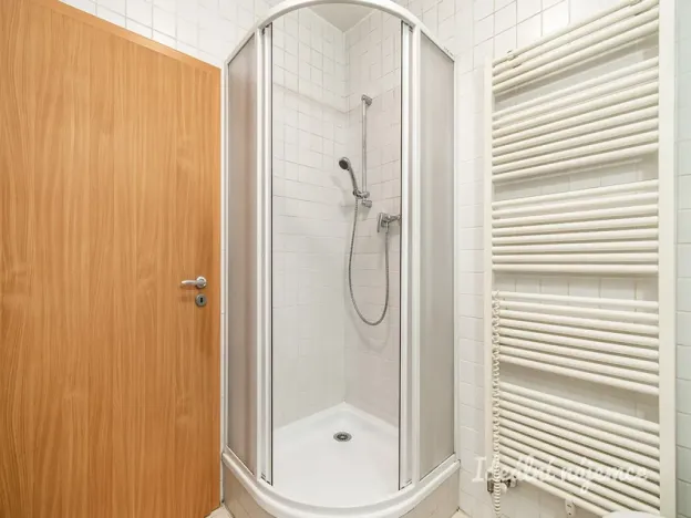 Pronájem bytu 1+kk, Praha - Hlubočepy, Hlubočepská, 38 m2