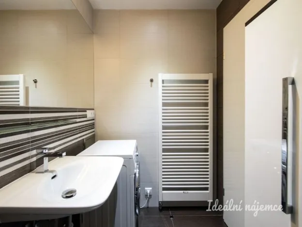 Pronájem bytu 2+kk, Praha - Hodkovičky, Pod lysinami, 60 m2