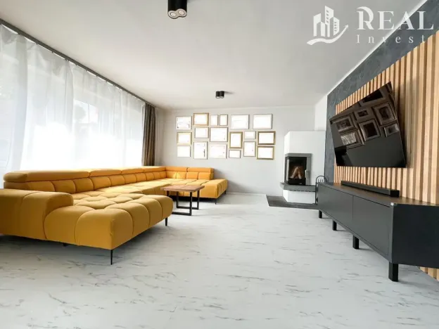 Prodej rodinného domu, Račiněves, 280 m2