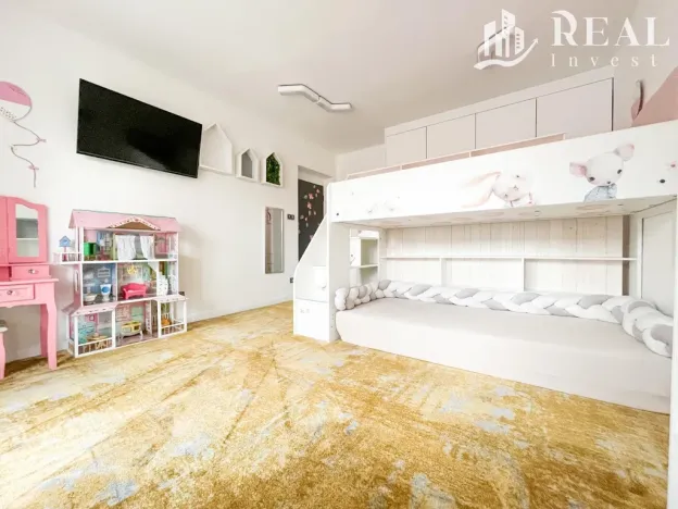 Prodej rodinného domu, Račiněves, 280 m2