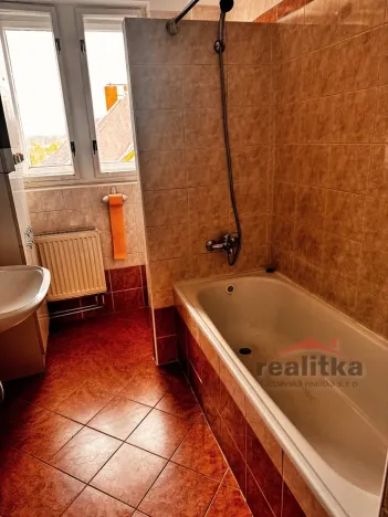 Pronájem bytu 2+1, Opava, Krnovská, 70 m2