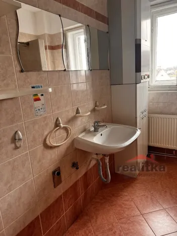 Pronájem bytu 2+1, Opava, Krnovská, 70 m2