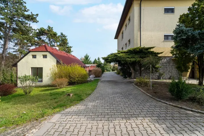 Prodej vily, Dolní Kounice, Zámecká, 270 m2