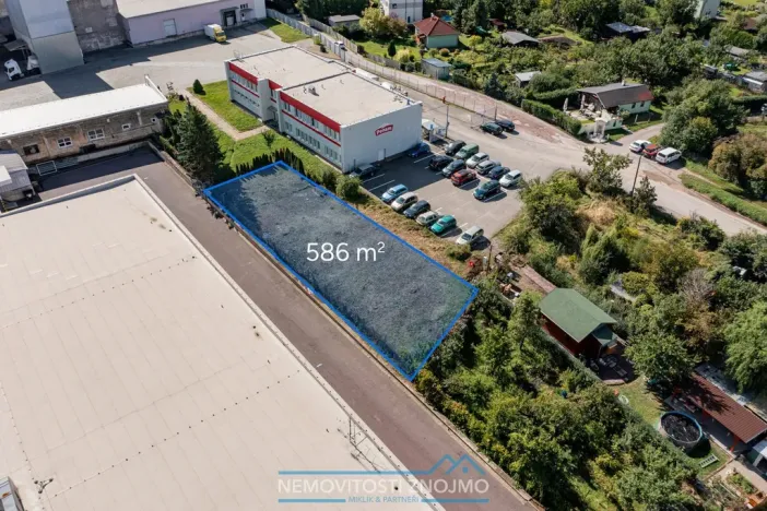 Prodej komerčního pozemku, Znojmo, Dukelských bojovníků, 586 m2