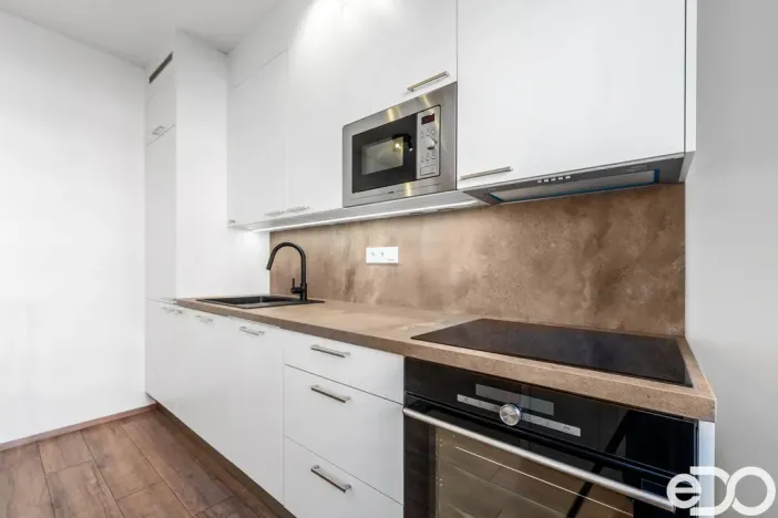 Pronájem bytu 1+kk, Praha - Hlubočepy, Fabiánové, 31 m2