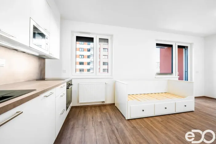 Pronájem bytu 1+kk, Praha - Hlubočepy, Fabiánové, 31 m2