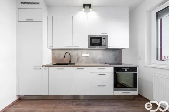 Pronájem bytu 1+kk, Praha - Hlubočepy, Fabiánové, 31 m2