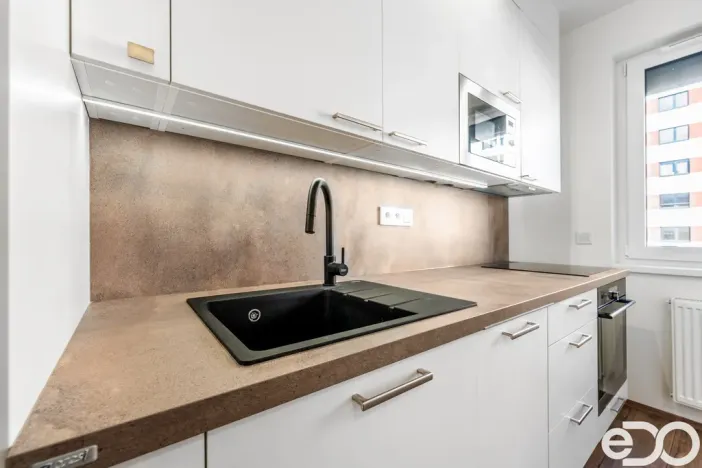 Pronájem bytu 1+kk, Praha - Hlubočepy, Fabiánové, 31 m2