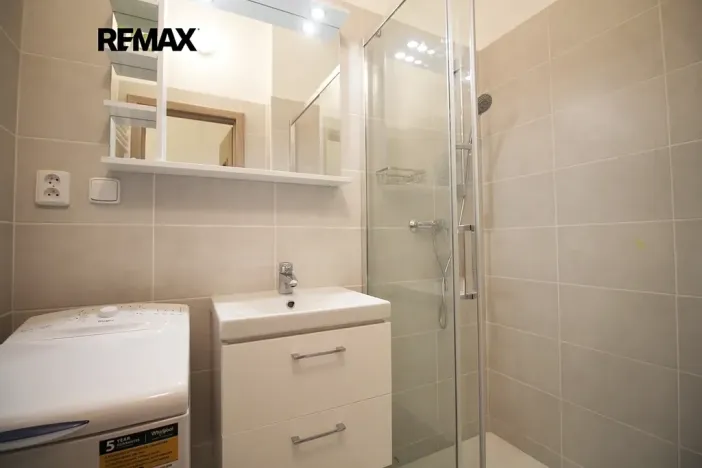 Prodej bytu 2+kk, Praha - Vršovice, Holandská, 40 m2