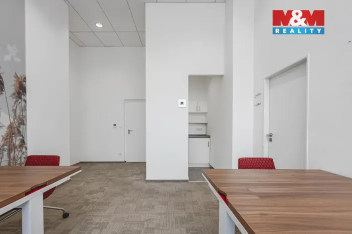 Pronájem kanceláře, Klatovy - Klatovy I, nám. Míru, 396 m2