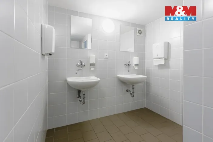 Pronájem kanceláře, Klatovy - Klatovy I, nám. Míru, 396 m2