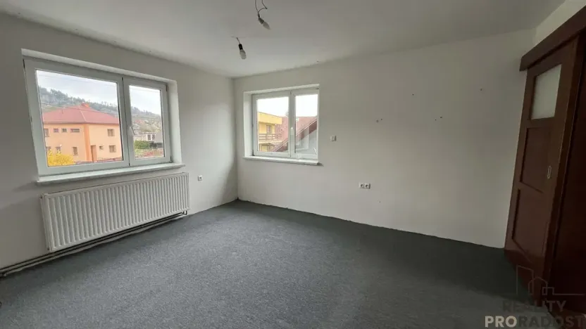 Prodej rodinného domu, Hrádek, 141 m2