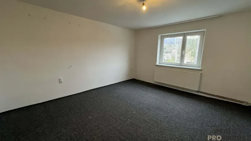 Prodej rodinného domu, Hrádek, 141 m2