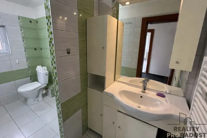 Prodej rodinného domu, Hrádek, 141 m2