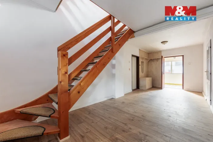 Prodej rodinného domu, Tatrovice, 292 m2