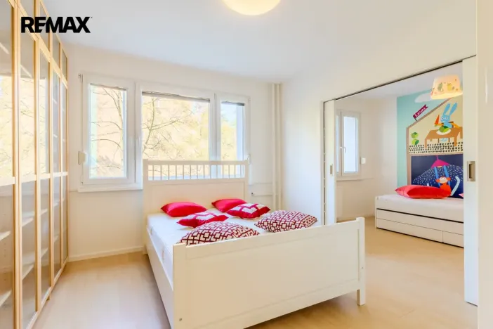 Prodej bytu 4+kk, Praha - Nusle, Pujmanové, 80 m2