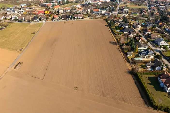 Prodej pozemku pro bydlení, Dolany, 10038 m2