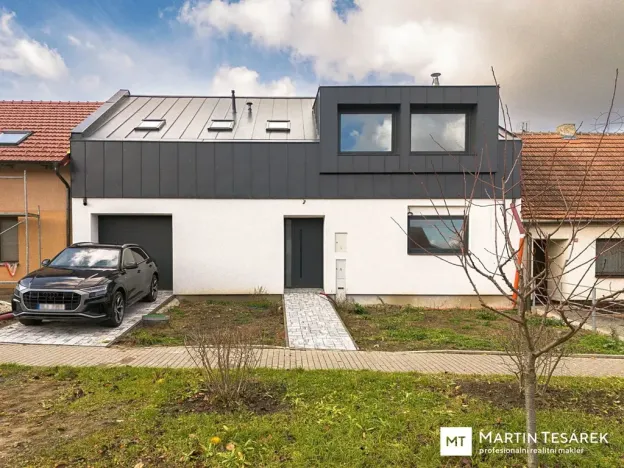 Prodej rodinného domu, Starovice, 221 m2