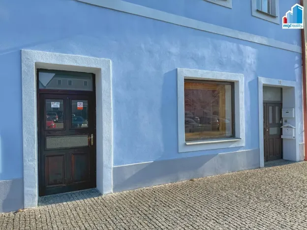 Pronájem obchodního prostoru, Planá, náměstí Svobody, 95 m2