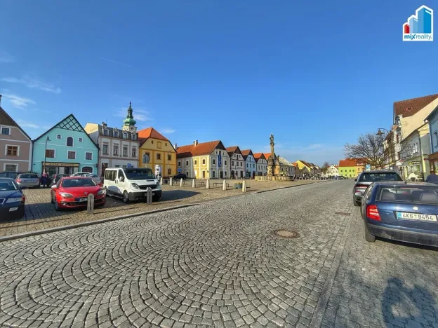 Pronájem obchodního prostoru, Planá, náměstí Svobody, 95 m2