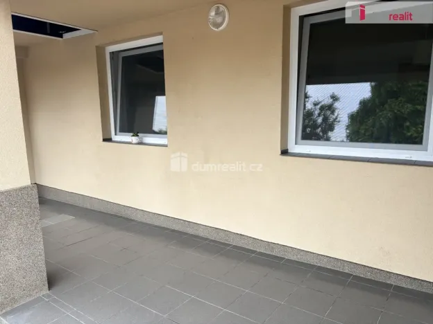 Pronájem bytu 3+kk, Břeclav - Poštorná, Hlavní, 56 m2