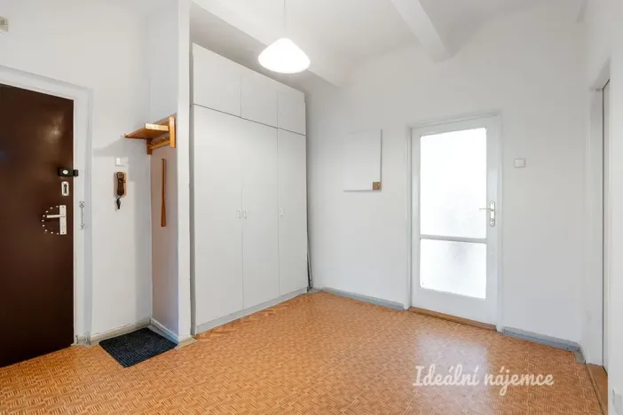 Pronájem bytu 2+1, Praha - Košíře, Plzeňská, 71 m2