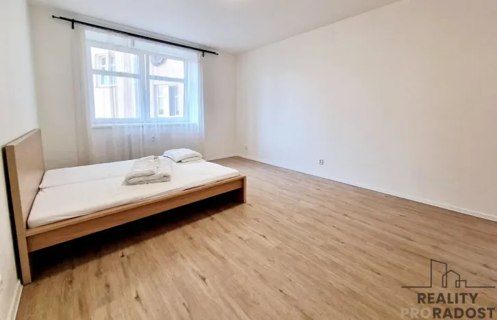 Pronájem bytu 2+kk, Brno, Provazníkova, 45 m2