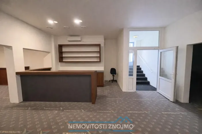 Pronájem obchodního prostoru, Znojmo, Holandská, 142 m2