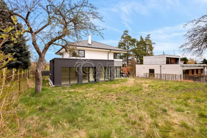 Prodej rodinného domu, Kamenice - Nová Hospoda, Na Pokraji, 259 m2