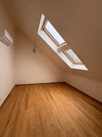 Prodej bytu 2+kk, Praha - Střížkov, Střížkovská, 68 m2