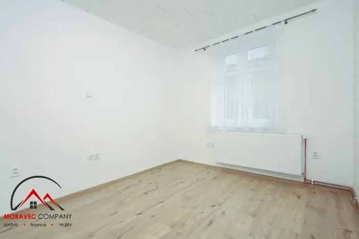 Pronájem bytu 2+kk, Krnov, Tolstého, 42 m2