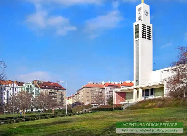 Pronájem bytu 1+kk, Praha - Vršovice, náměstí Svatopluka Čecha, 33 m2