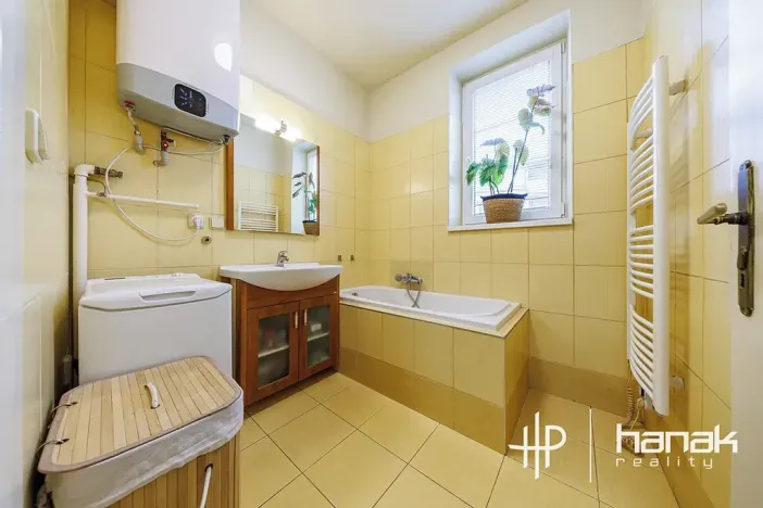 Pronájem bytu 2+1, Olomouc, Wanklova, 77 m2